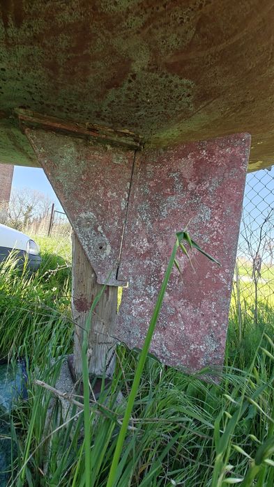 Ветроходна лодка яхта