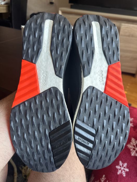 Adidas Avryn  47.1/3