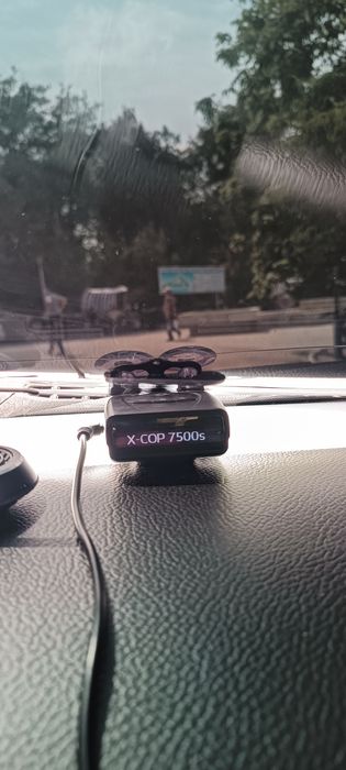 Antiradar Neoline 7500 sotiladi orginali 100 % garantiya