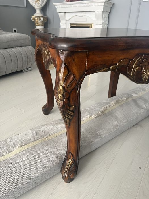 Журнальный столик