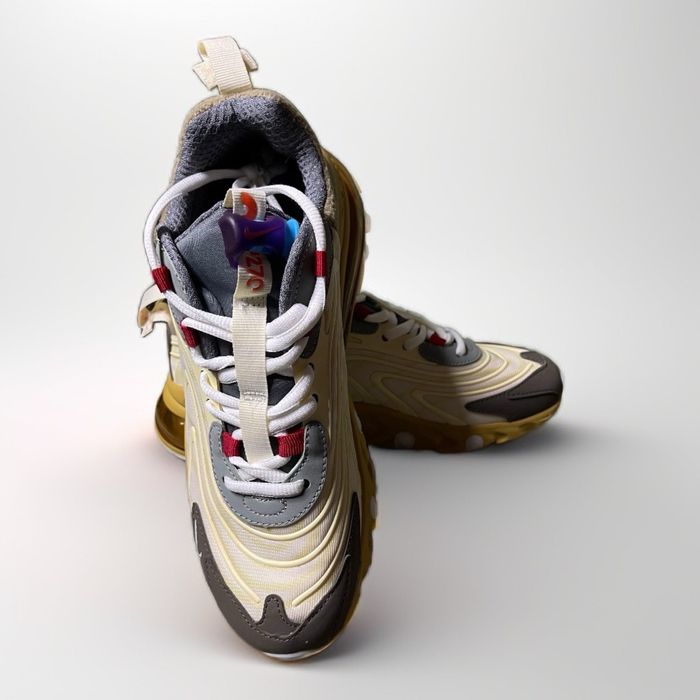 Качественная , стильная мужская обувь