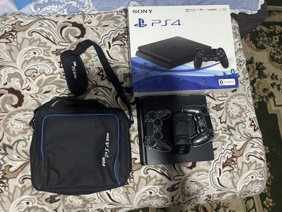 Продам PS4 Slim 500gb