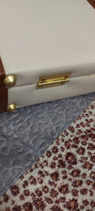 Продам чемодан для разности