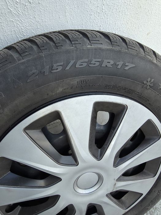 Зимни гуми  suv джип  215 65 17