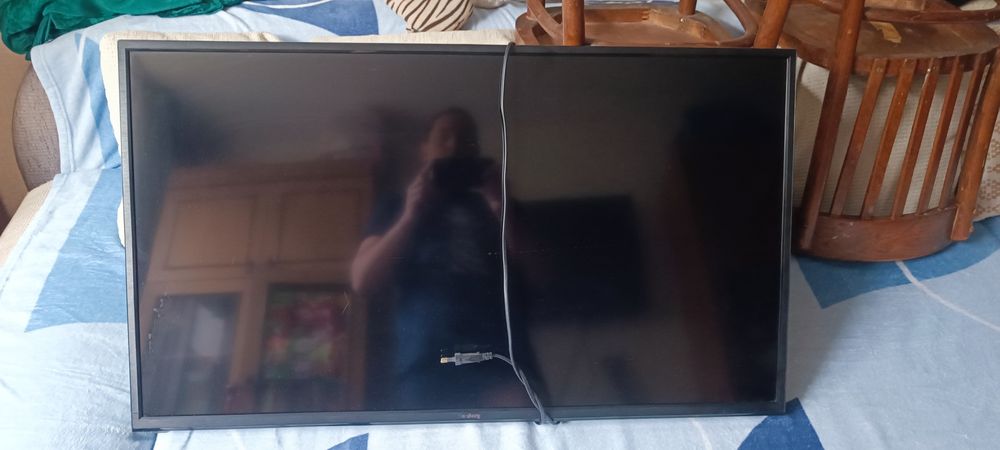 Телевизор Elenberg LED б/у