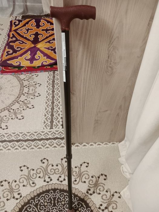 Продам трость 3 штуки разного размера