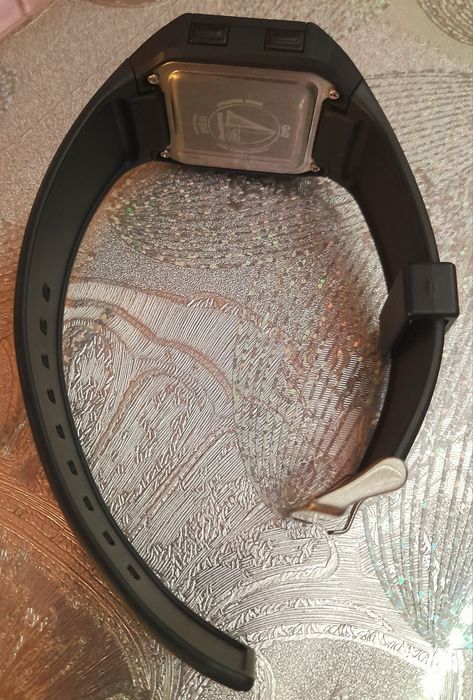 Ceas nou Q&Q, Water Resistant 10 ATM