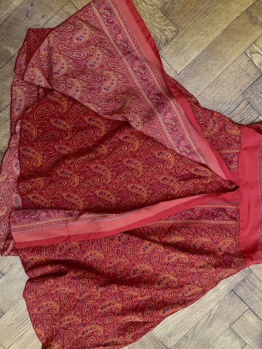 Rochie rosie cu model vaporoasa de vara S India