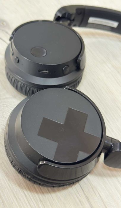 Слушалки Philips BASS+ TABH305BK