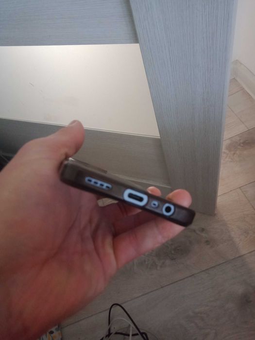 Продам телефон realme
