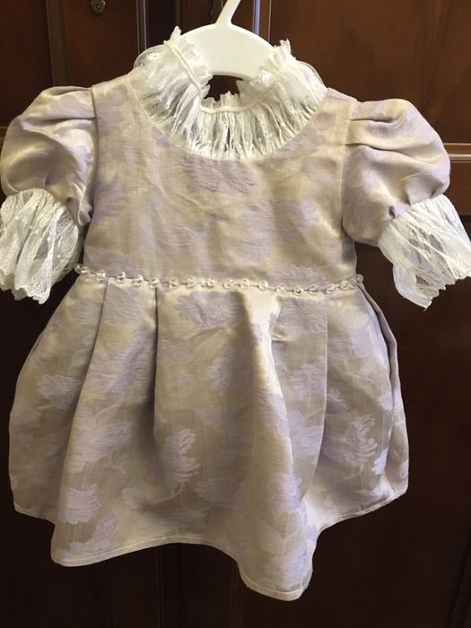 Vând rochița botez Darline