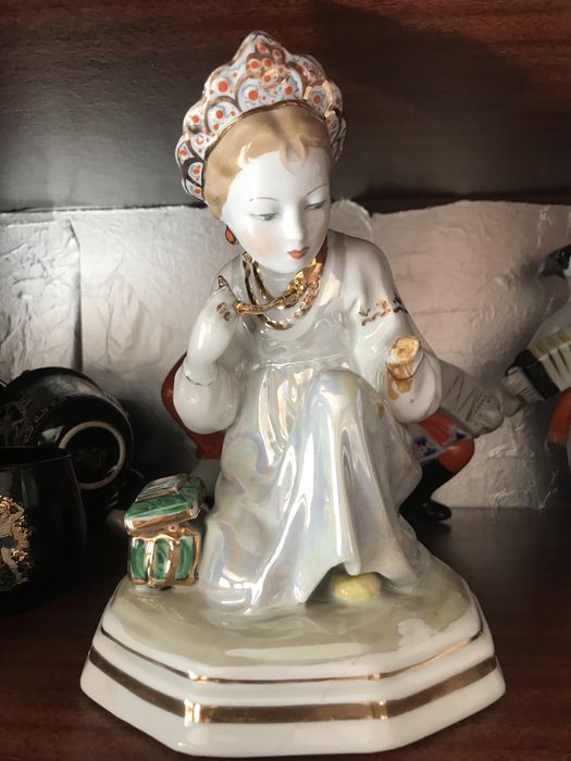 Продам статуэтки