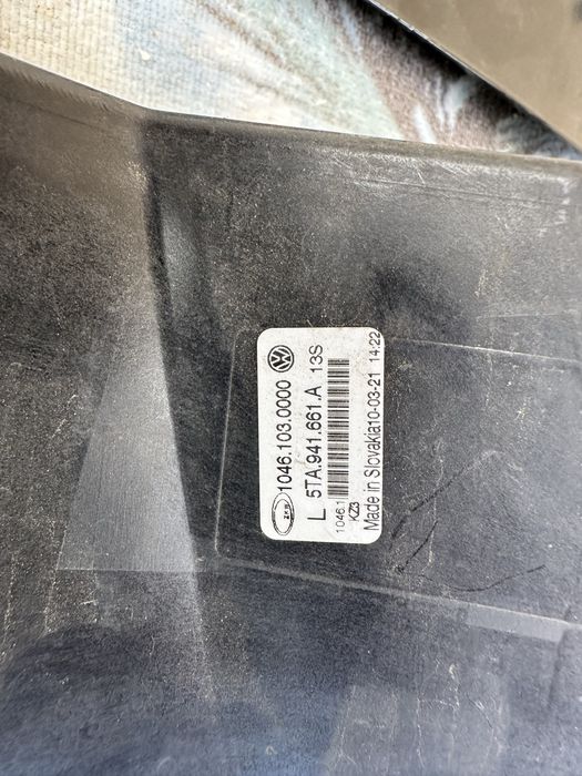 Proiector stânga vw touran.cod:5ta941661.a.