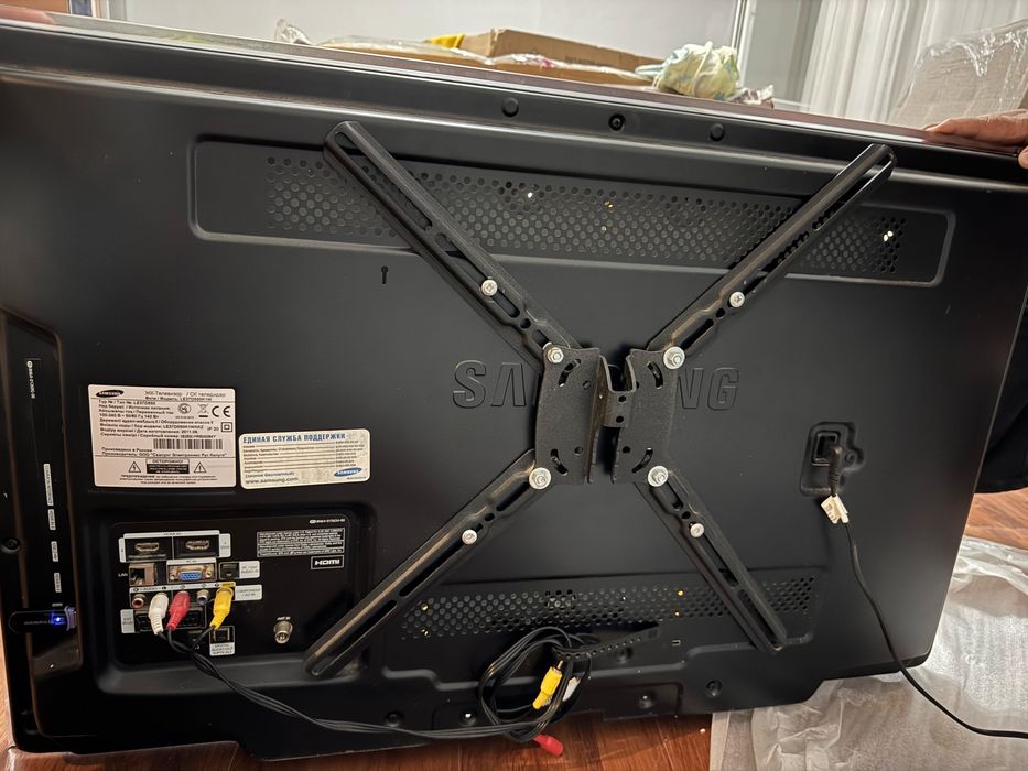 Телевизор Samsung LE37D550K1W 37 дюймов, Full HD