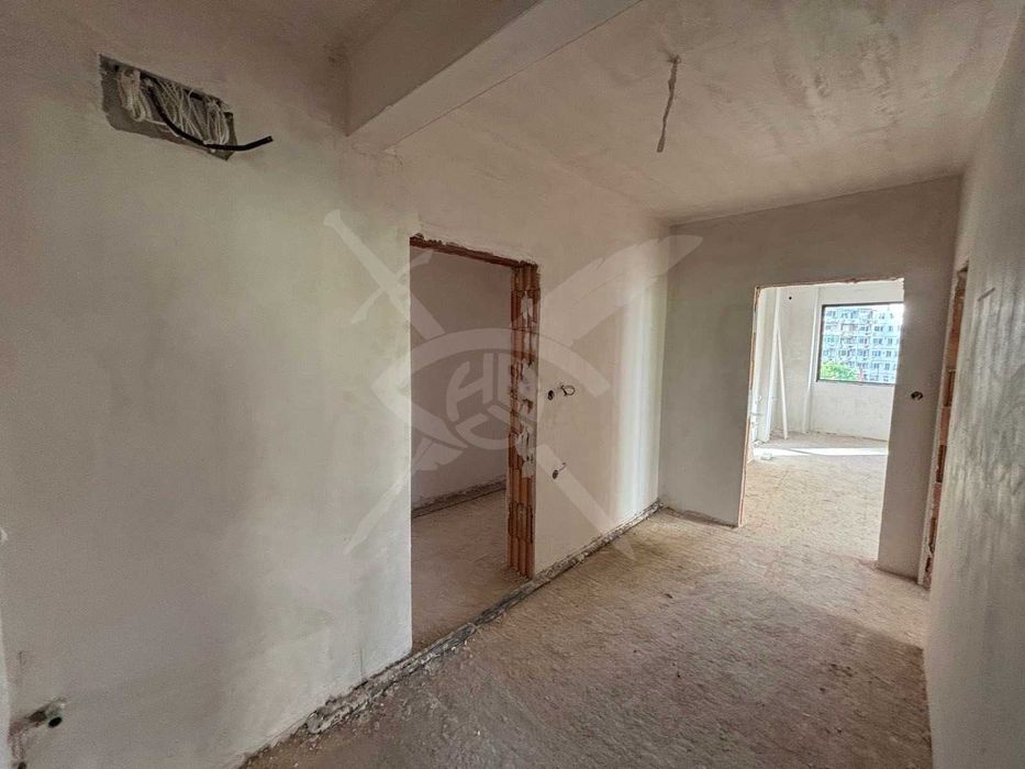 Продава се Тристаен апартамент в Асеновград - 97 кв.м за 1083 €/кв.м - Снимка #2