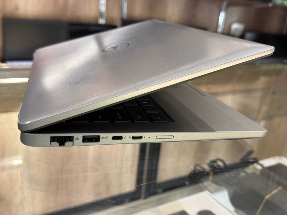 DELL Latitude 5440 Core i7-1370P ram 16 DDR5 4800 ssd 512