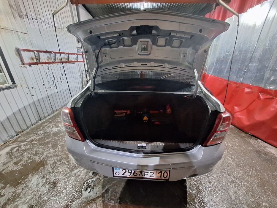 Продам Шевроле кобальт ш