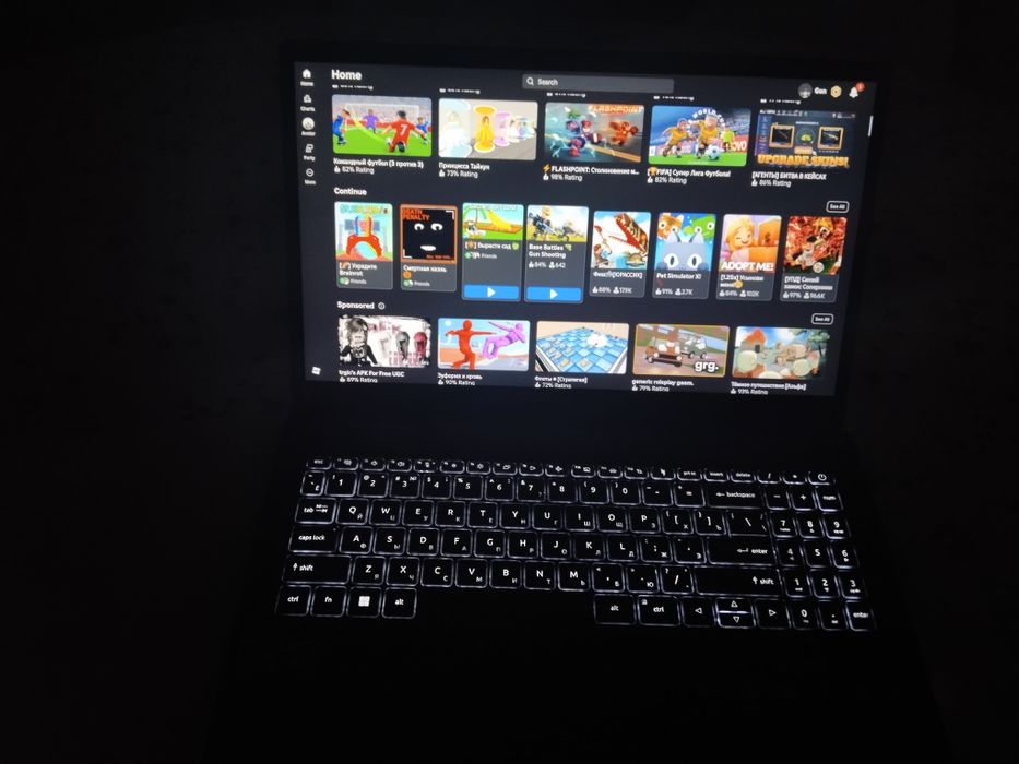 Продается ноутбук в отличном состояний