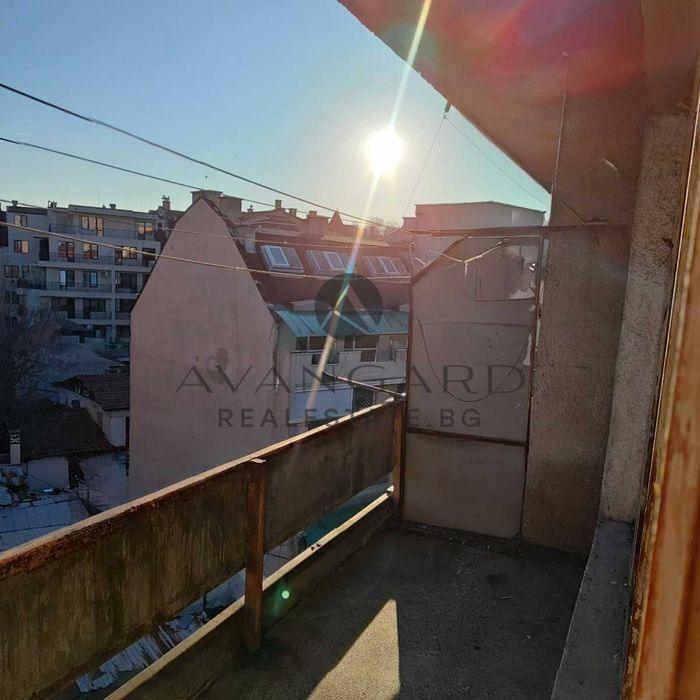 Продава се Двустаен апартамент в Пловдив, Център - 64 кв.м за 1467 €/кв.м - Снимка #2