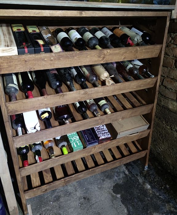 Raft pentru sticle de vin