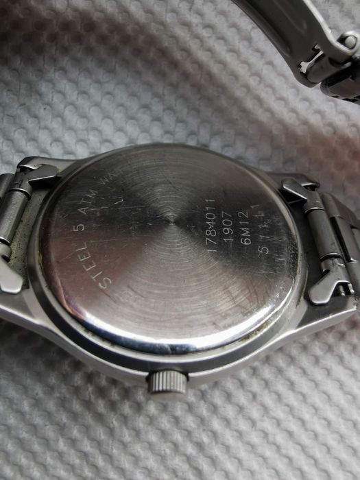 Ceas Dugena quartz inox waterresistant limbile si indicatorii orari fosforescenti