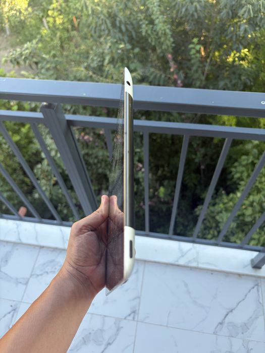 Ipad 4 (Retina), 32GB Wi-Fi + Cellular