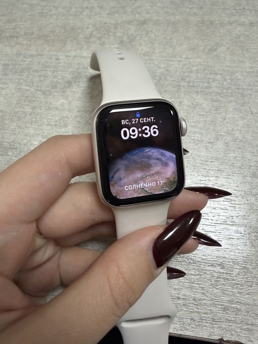 Apple watch SE 3 40mm продам