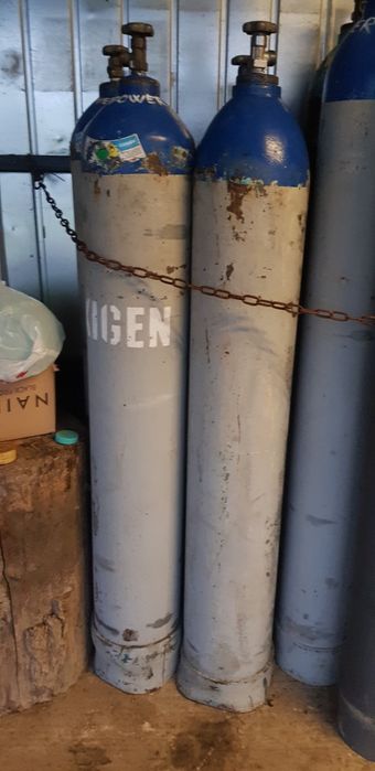 Vand butelii de oxigen