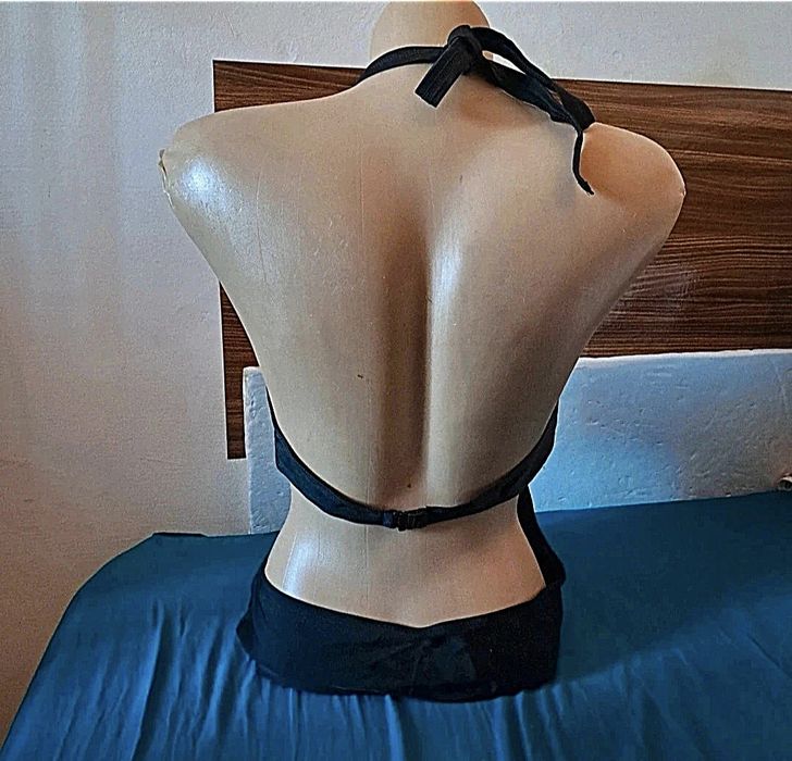Costum de baie intreg. Marime 44