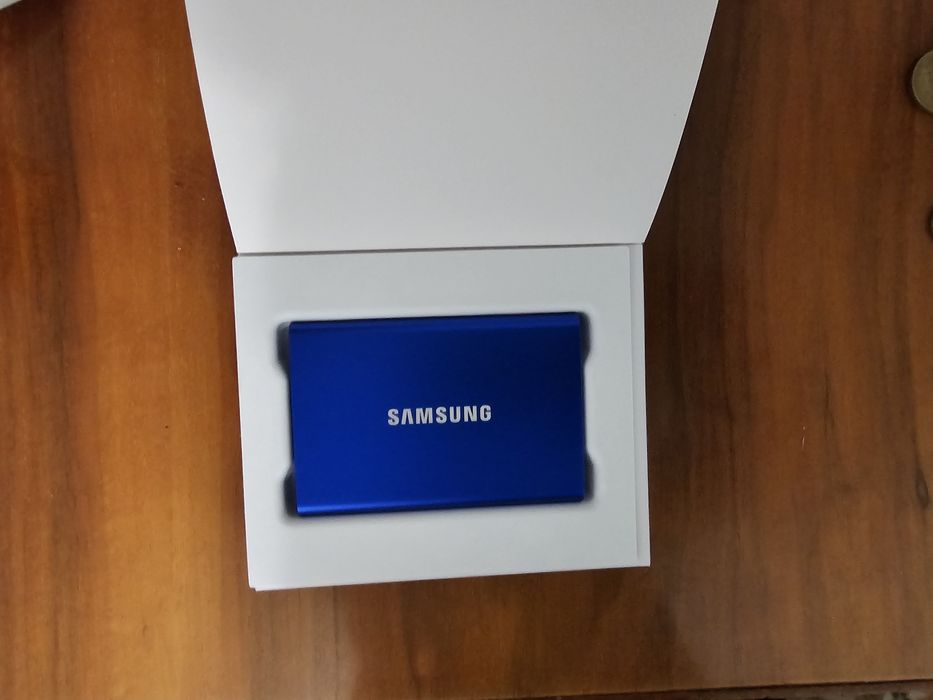 Samsung Portable SSD T7 – 2TB – USB-C – până la 1050 MB/s