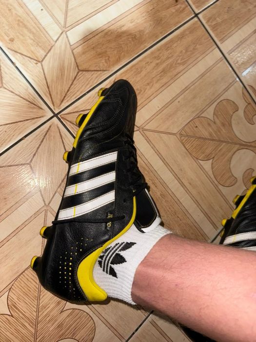 Футбольные буцы оригинал adidas