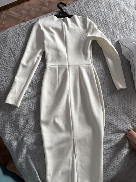 Продам белое платье