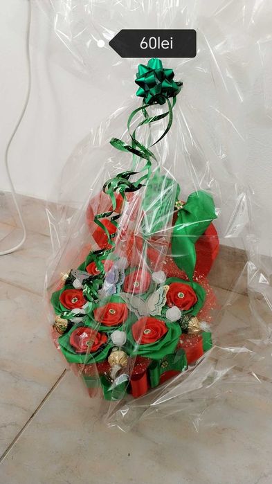 Cutii si buchete satin!