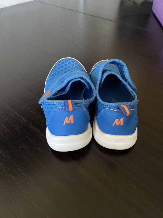 Детская обувь. Для мальчика кроссовки