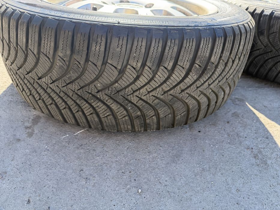 Джанти с гуми за BMW 1 series 205/55r16