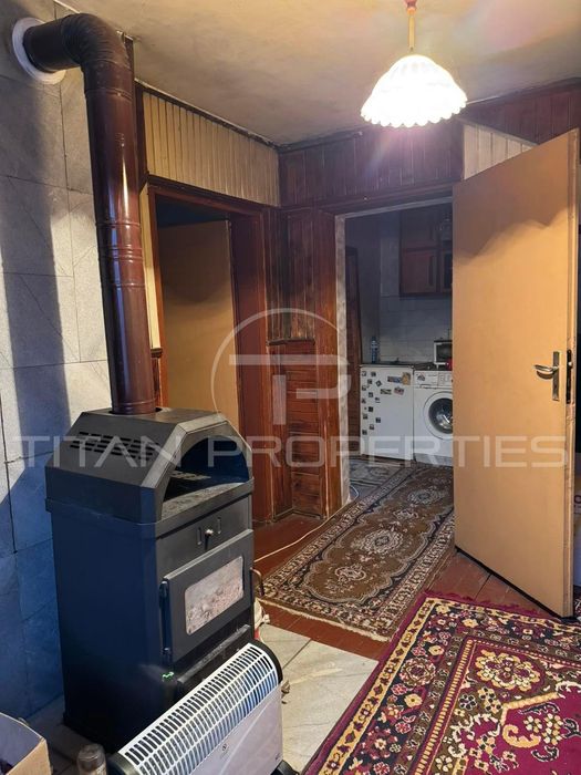 Етаж от къща за продажба в кв. Модерно предградие