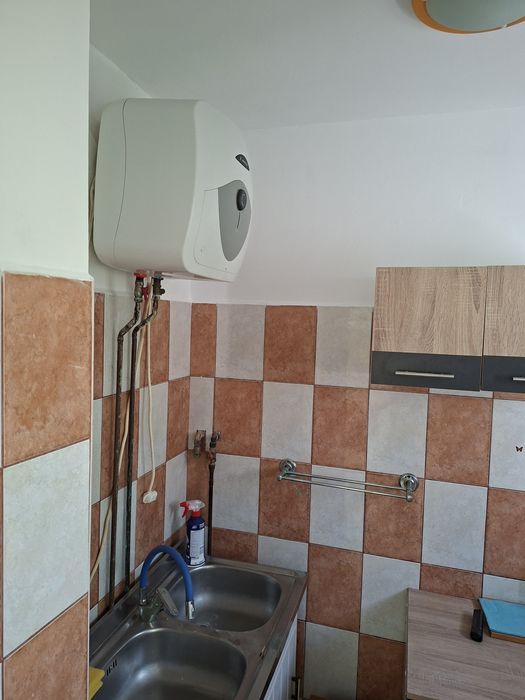 Vand garsoniera confort  2 etaj 7/10