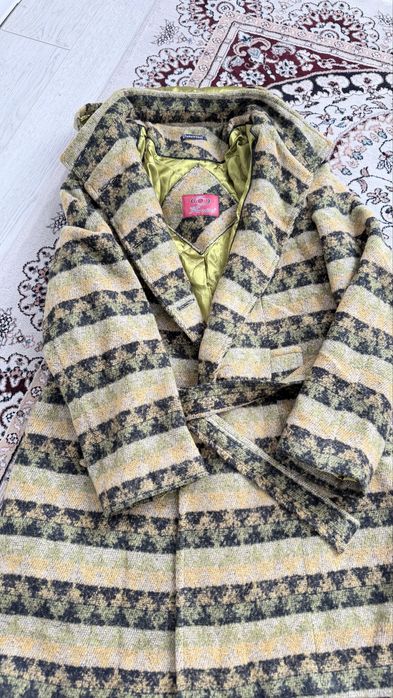 Продаю верхнюю одежду