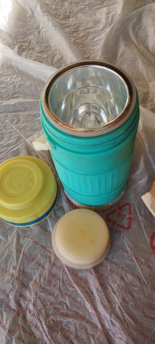 Продам термос пищевой