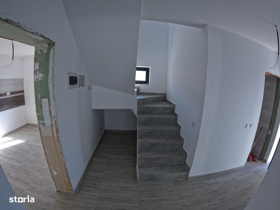 Casă De Vanzare | 156 Mp Utili | Teren 418 Mp | 3 Camere | 2 Băi