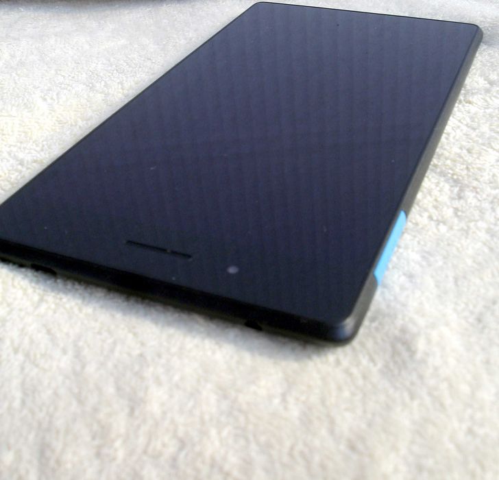 Lenovo Tab 7 Essential - таблет + смартфон две в едно
