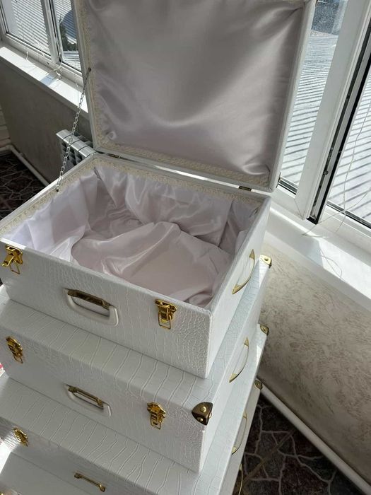 Чемоданы для приданого