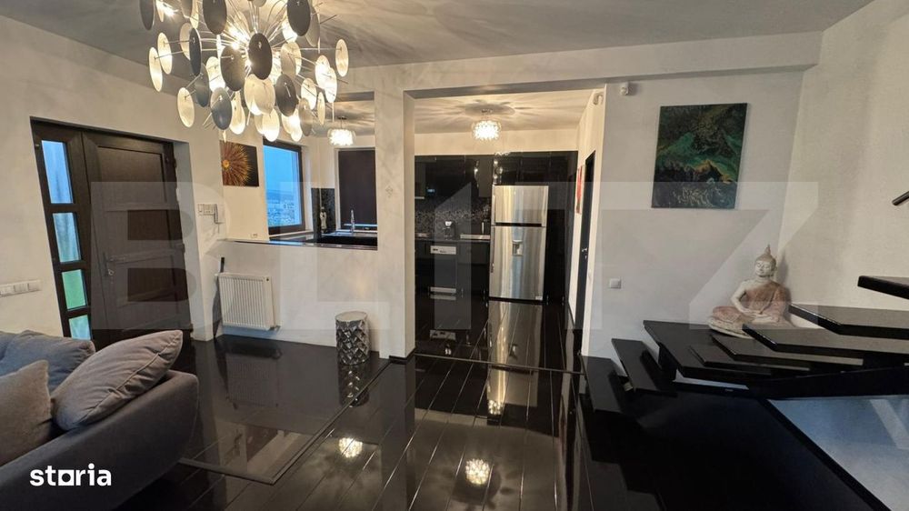 Casa individuala cu 4 camere, 500 mp de teren, garaj de 60 mp, zona Vi
