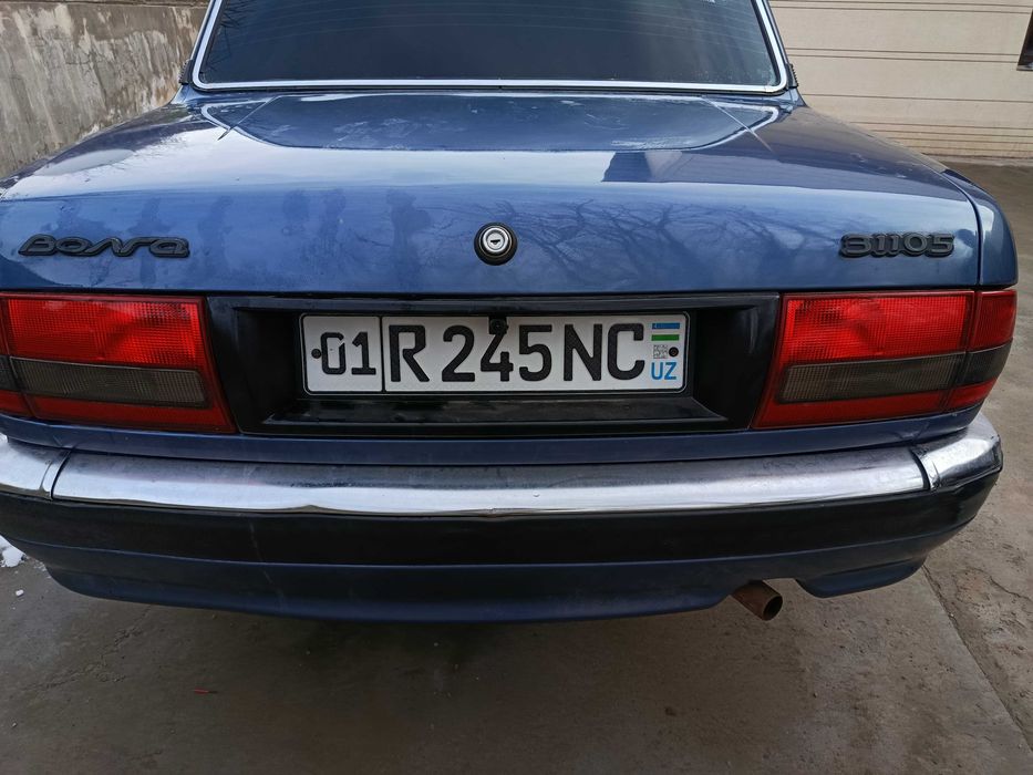 Машина волга 31105