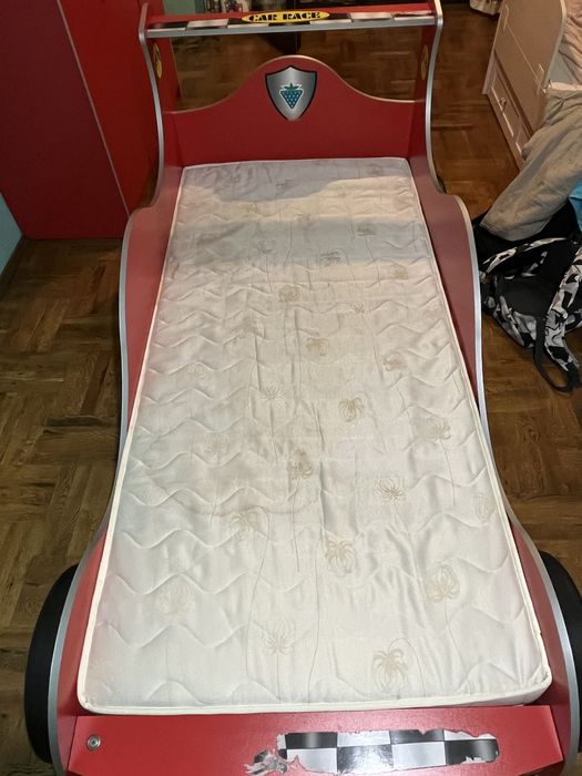 Матрак и детско легло кола