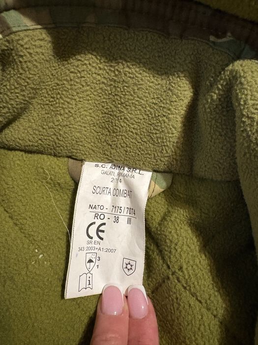 Scurtă militară combat 48 cu 0 și 38 cu 3