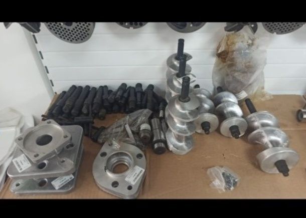 Ножи сетки мясорубки разных размеров