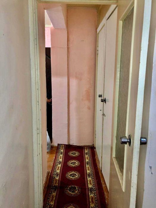 Qora qamishda 2 xonali dom srochna sotiladi