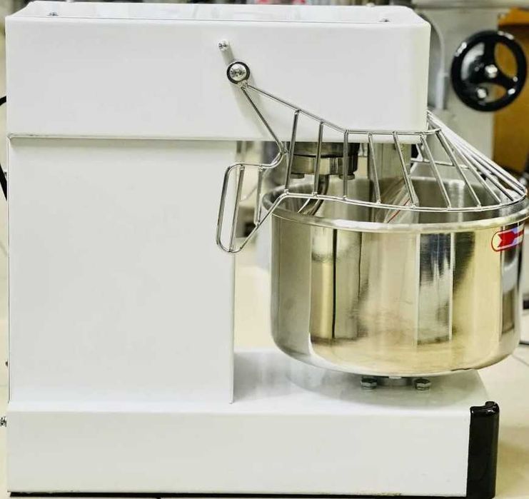 Тестомес на 10 литров.