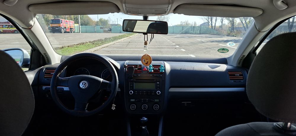 Volkswagen Jetta Sport Line 2.0tdi 140cp  2006